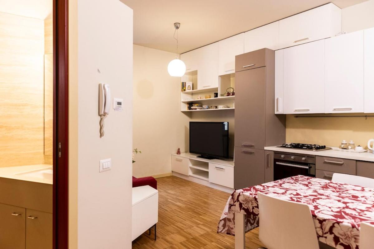 Easy Central Flat มิลาน ภายนอก รูปภาพ